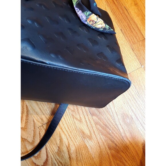 Betsey Johnson Embossed Heart Satchel Purse Bag Black - Picture 4 of 11